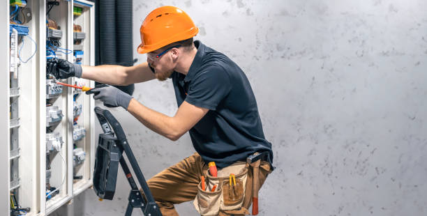 Best Commercial Electrician Services  in Clarkston, WA
